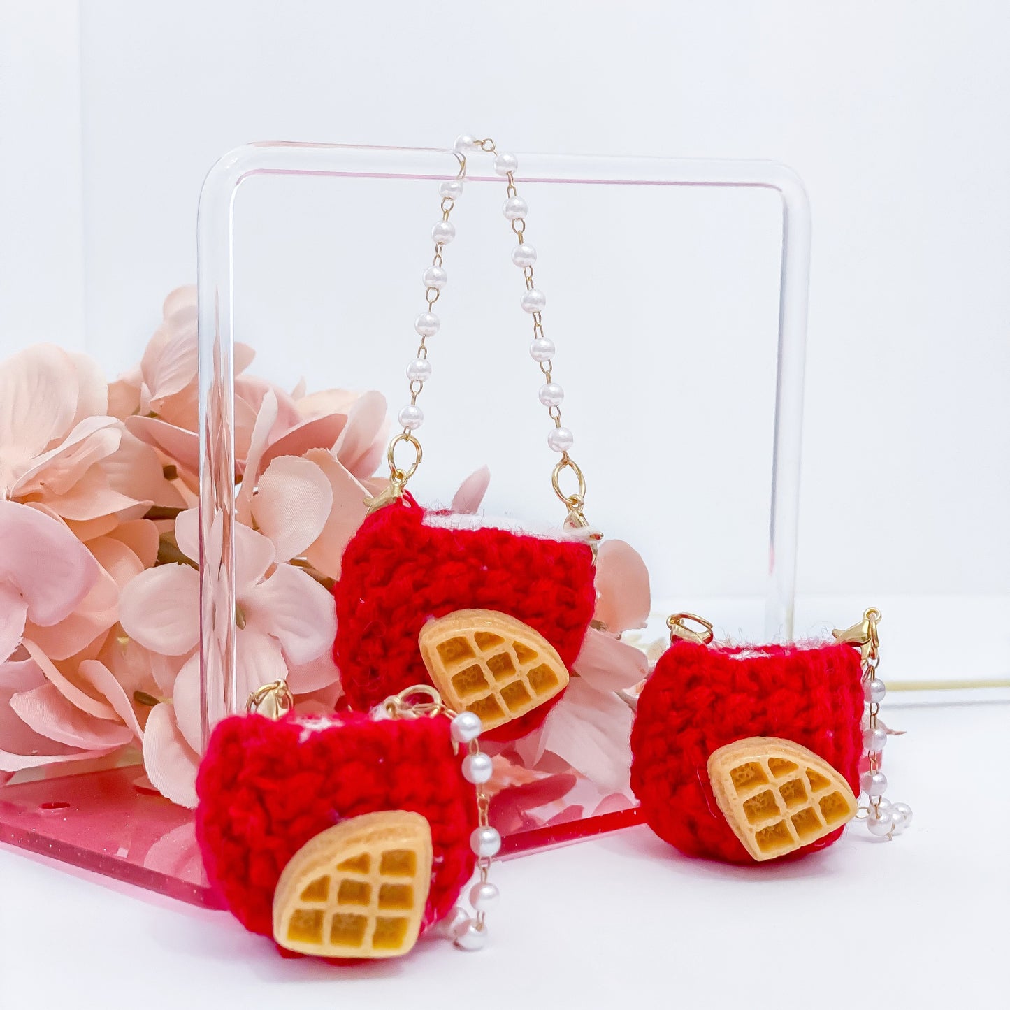 BAG WITH CHARM